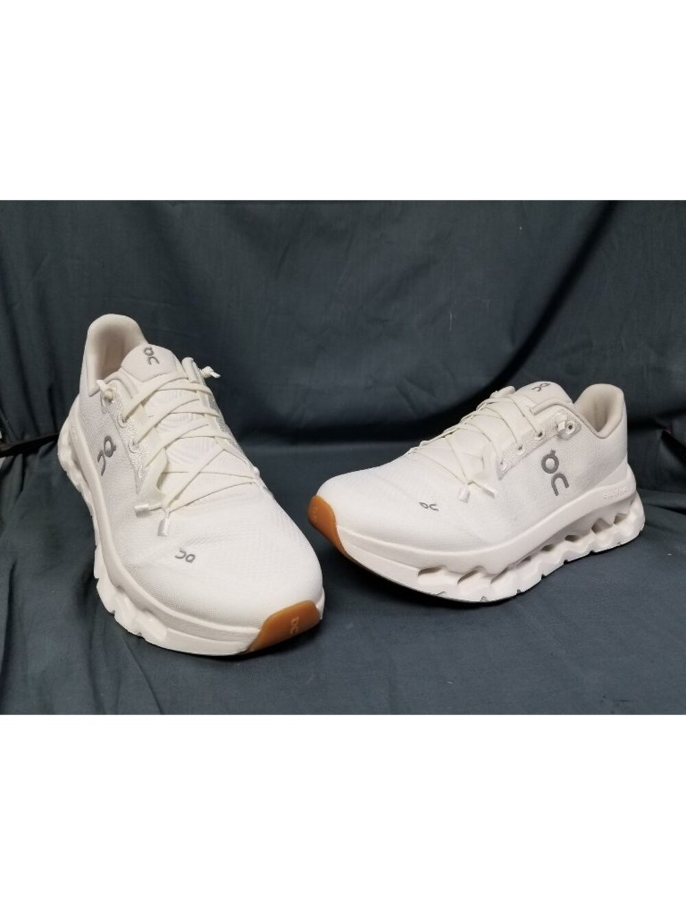On Running Cloudtilt White Ivory 3WE10050924 Women's Size 7.5 NEW NO BOX!